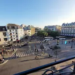 Mimi - Pigalle - Montmartre - Artist\'S World
